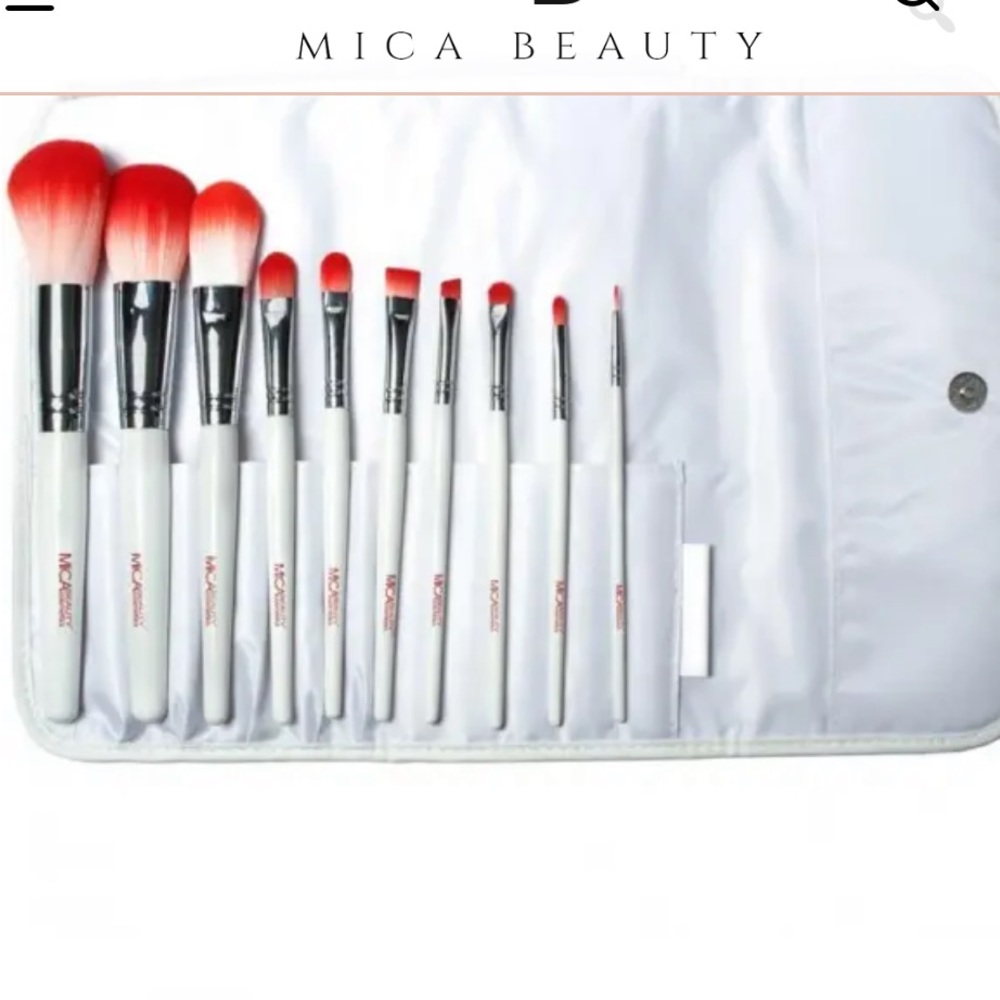 Mica Beauty Deluxe Brush Set New!